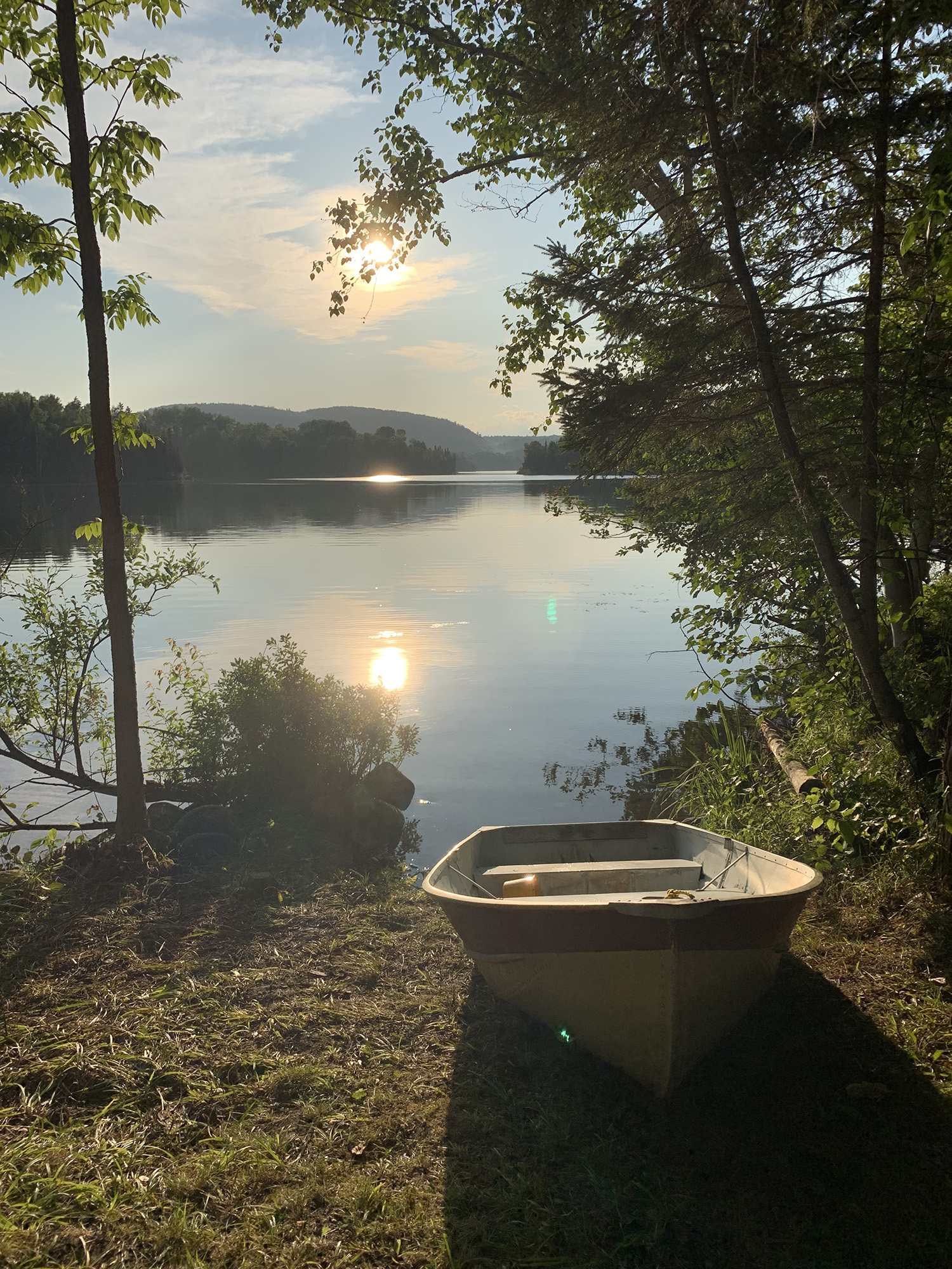 lac long boat