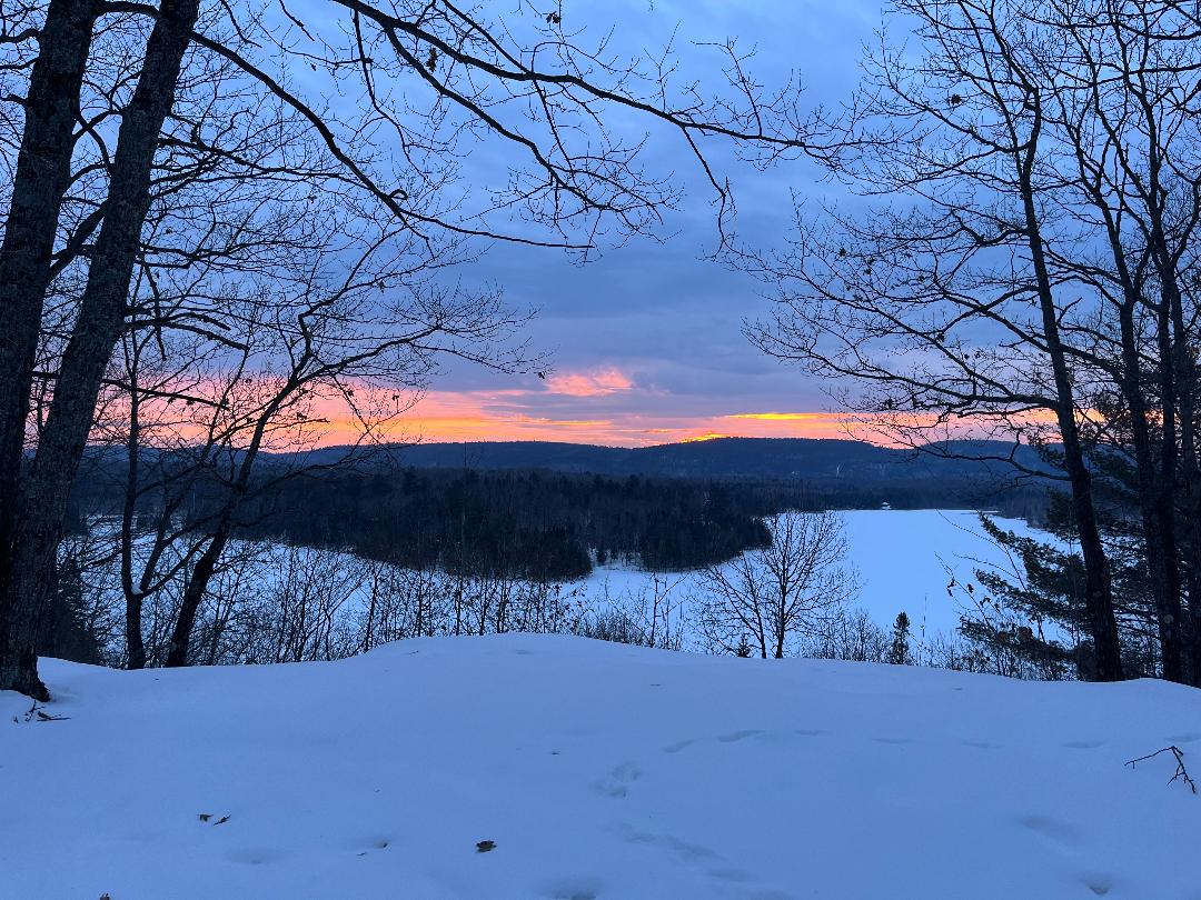 winter look over lac morissette