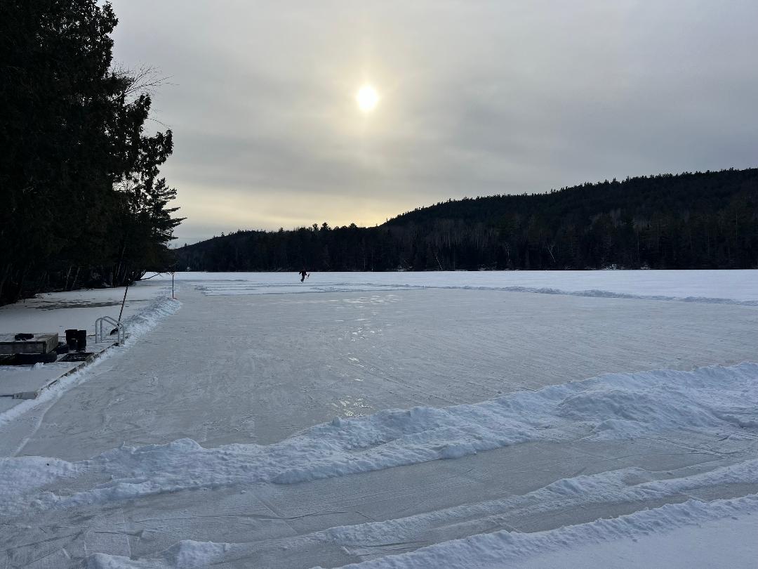 winter skate rink lac long