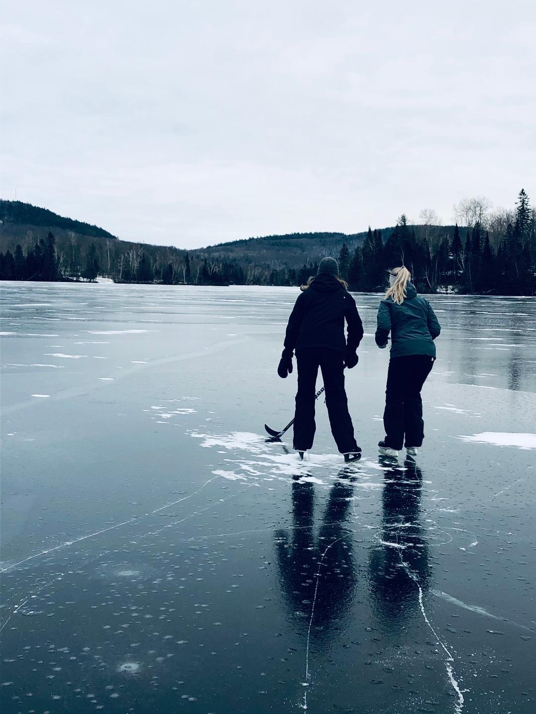 winter skating lac long